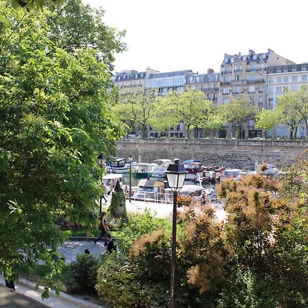 Appartement De 34 M Calme Et Lumineux Paris